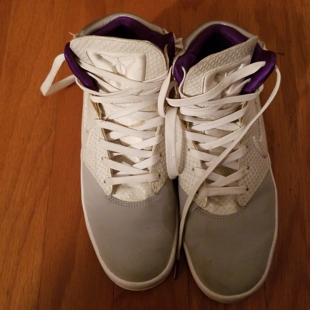 Mens kobe